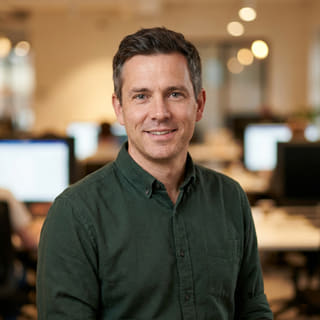 Profile image showing Daniel Carter, identified as Chief Technology Officer at Keen Accrualdom